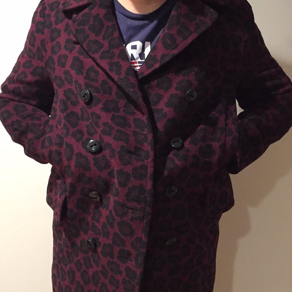 🐆 COACH Cranberry and black leopard print 🐆 - Picture 3 of 8